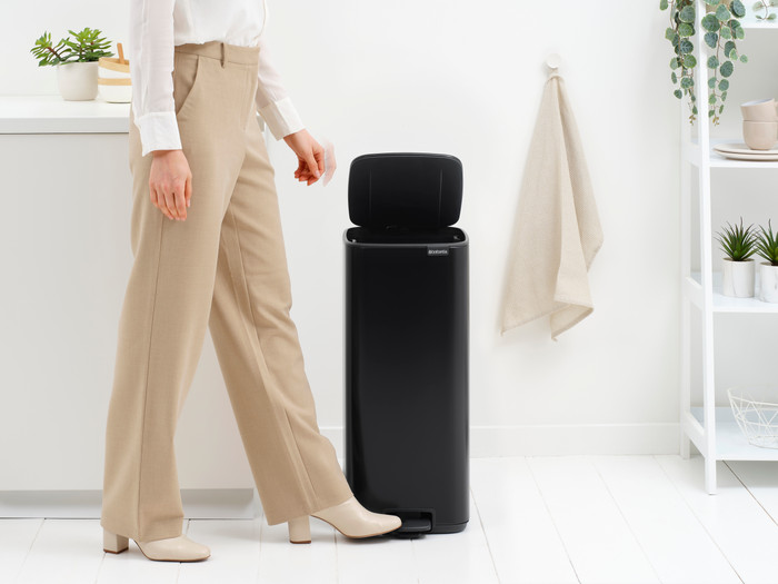 Brabantia Bo Pedal Bin 30L Matte Black product in use