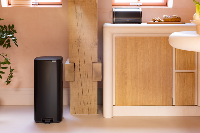 Brabantia Bo Pedal Bin 30L Matte Black product in use