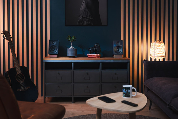 Onkyo GX-30ARC Black product in use