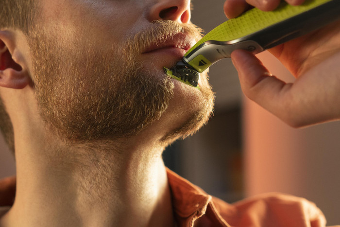 Philips OneBlade 360 Face QP2734/31 product in gebruik