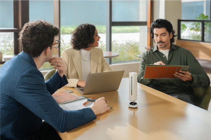 Insta360 Wave Arctic White product in gebruik