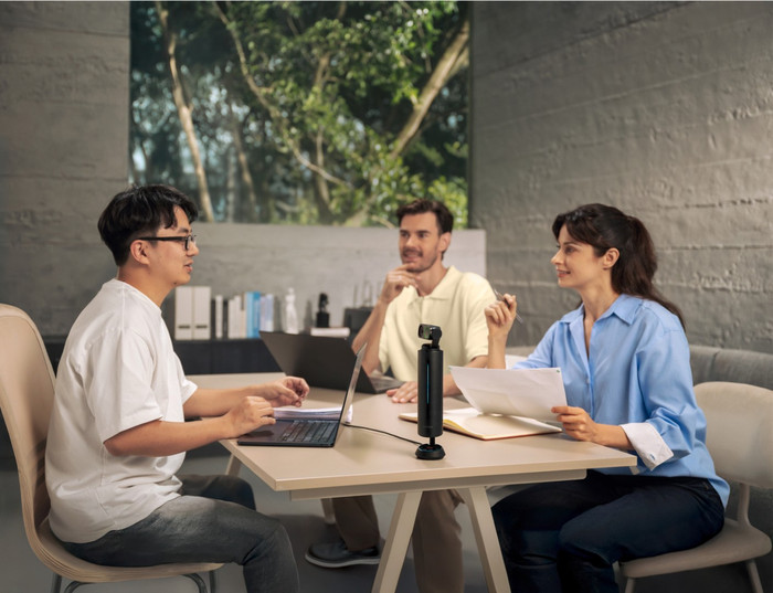 Insta360 Wave Arctic Black product in gebruik