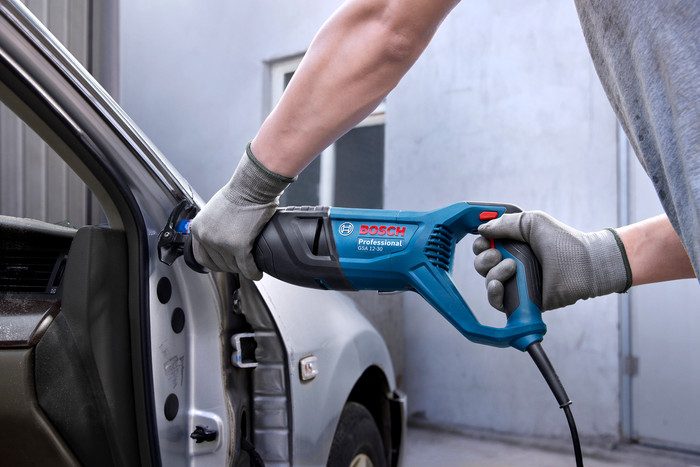 Bosch Professional GSA 12-30 product in gebruik