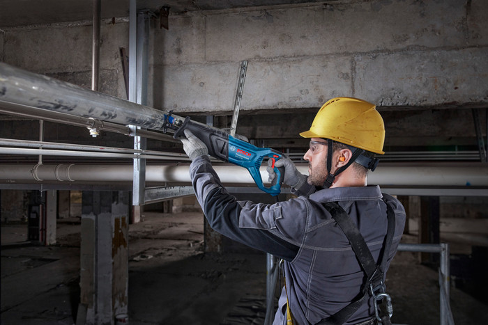 Bosch Professional GSA 12-30 product in gebruik