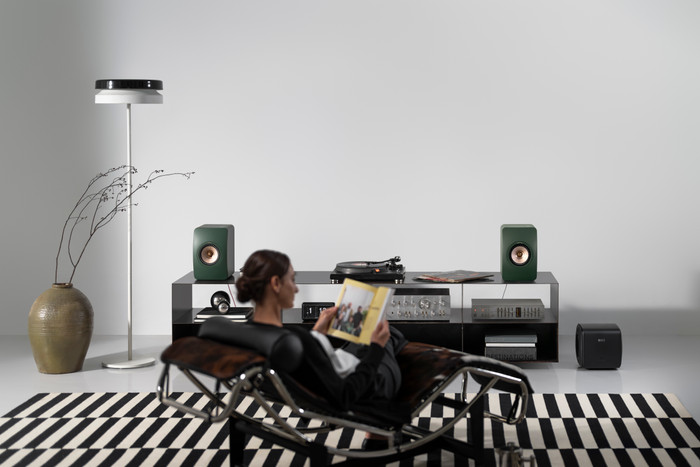 KEF LS50 META (per paar) Groen product in gebruik