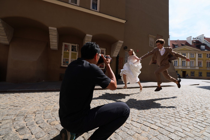 Canon RF 50mm f/1.4L VCM product in use