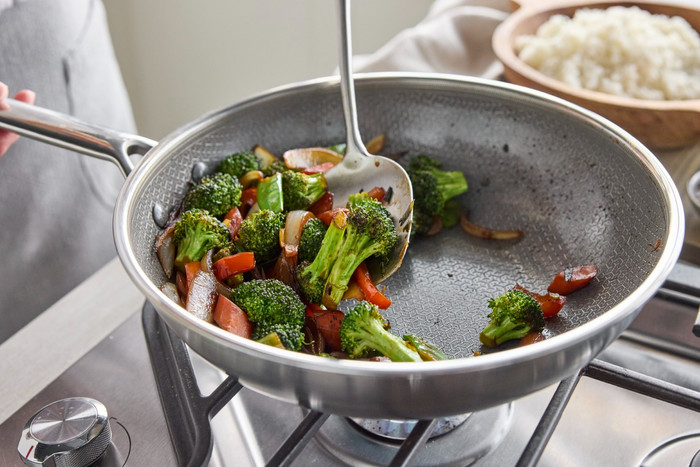 Greenpan Apex Wokpan 28 cm product in gebruik