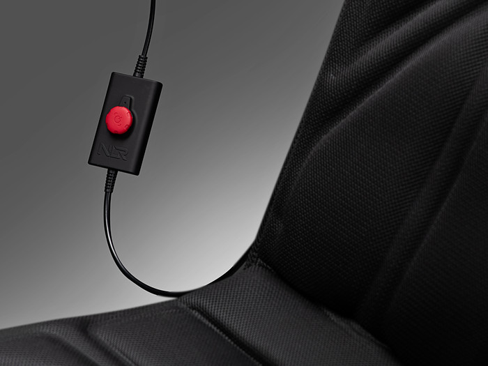 Next Level Racing HF8 PRO Haptische Feedback Gaming Pad detail
