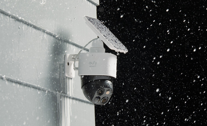 Eufy Solo Cam S340 product in use