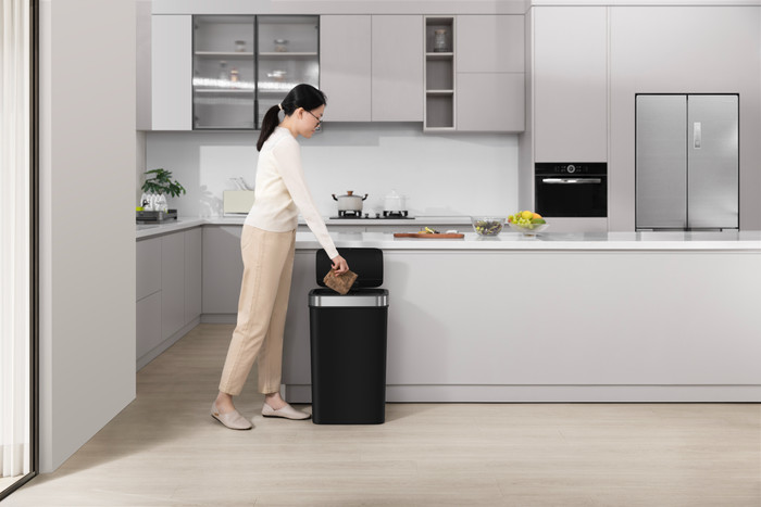 EKO Hana Deluxe Sensor 50 Liter product in gebruik