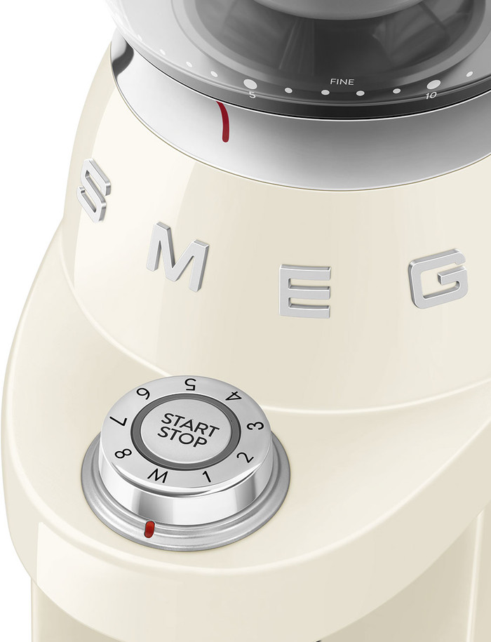 SMEG CGF03CREU Crème detail