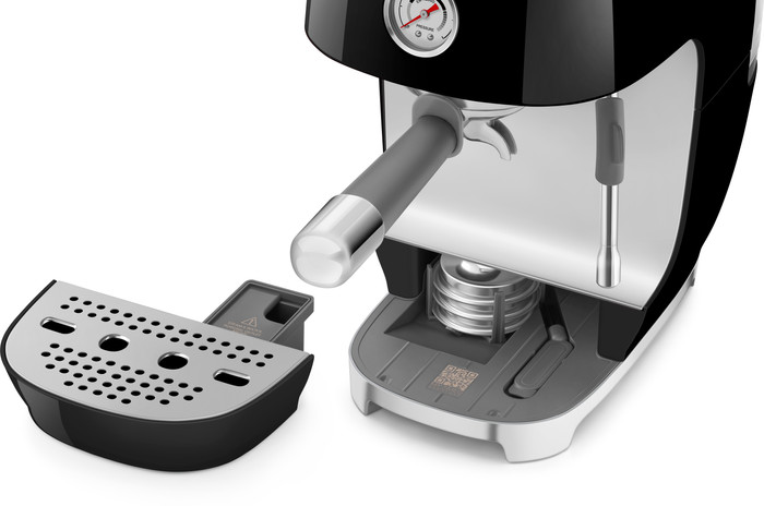 SMEG ECF03BLEU Zwart detail