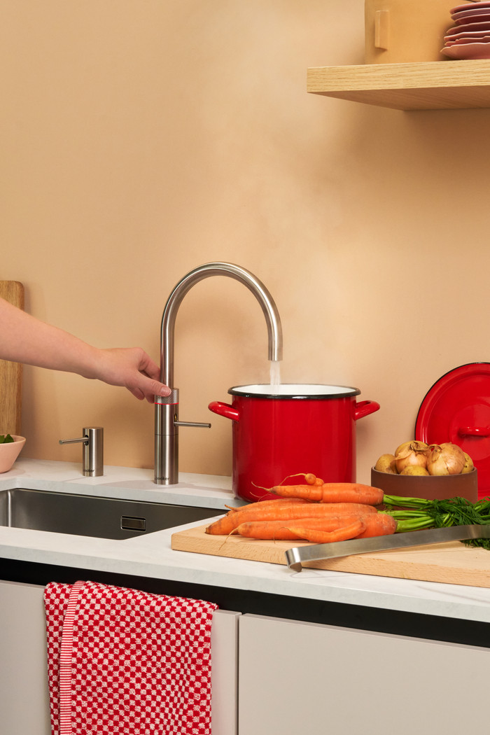 Quooker COMBI + Quooker Fusion Round RVS product in gebruik