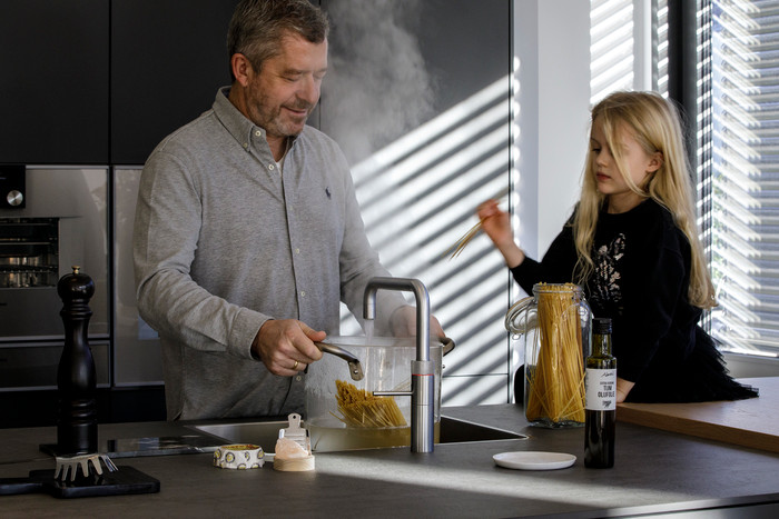 Quooker COMBI + Quooker Fusion Square RVS product in gebruik