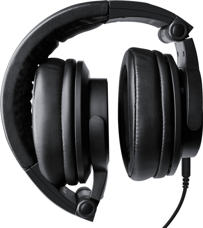 Mackie MC-150 detail