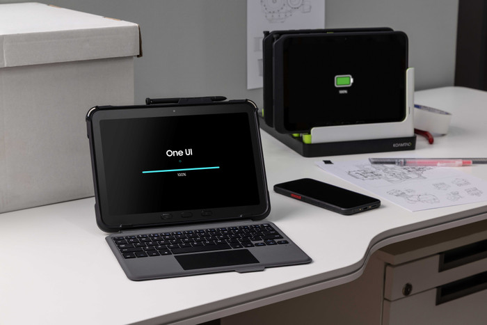 Samsung Galaxy Tab Active5 Pro 10,1 inch 256GB Wifi + 5G product in gebruik