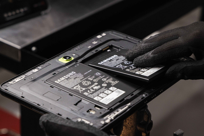 Samsung Galaxy Tab Active5 Pro 10,1 inch 256GB Wifi + 5G product in gebruik