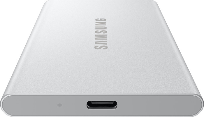 Samsung T7 Resurrected Portable SSD 2TB detail