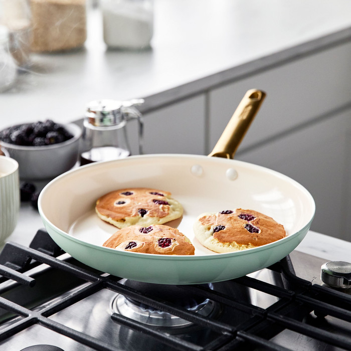 GreenPan Padova pannenset 10-delig Mint Green product in gebruik