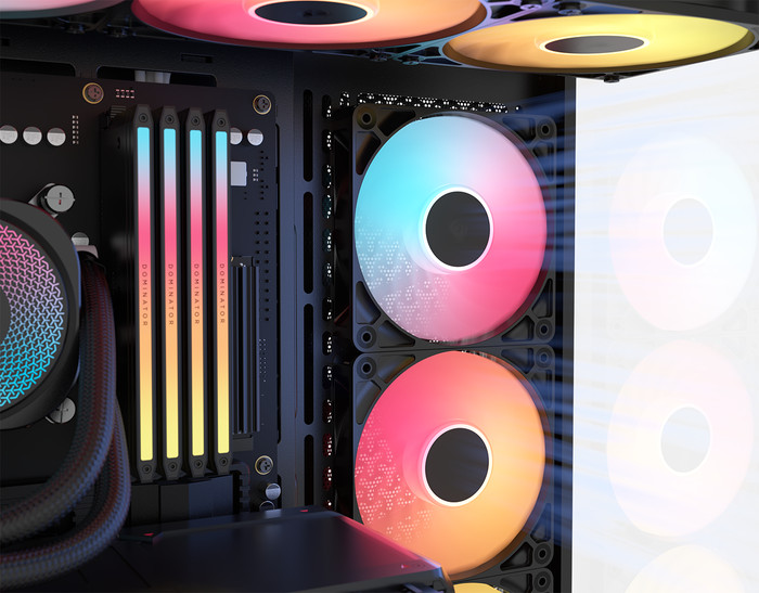 CORSAIR 3500X RS-R ARGB Zwart product in gebruik