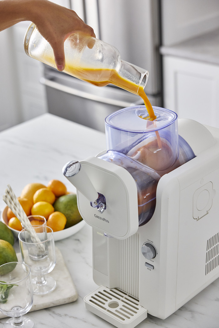 Greenpan FROST Cream product in gebruik