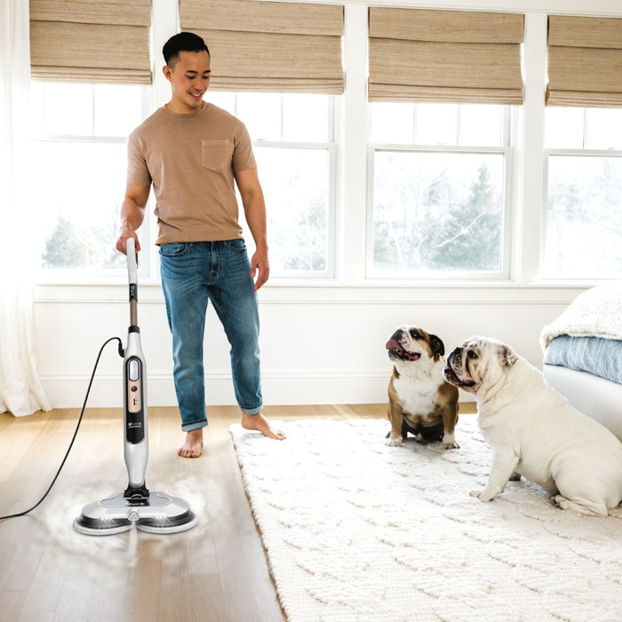 Shark Steam and Scrub S8201EU product in gebruik