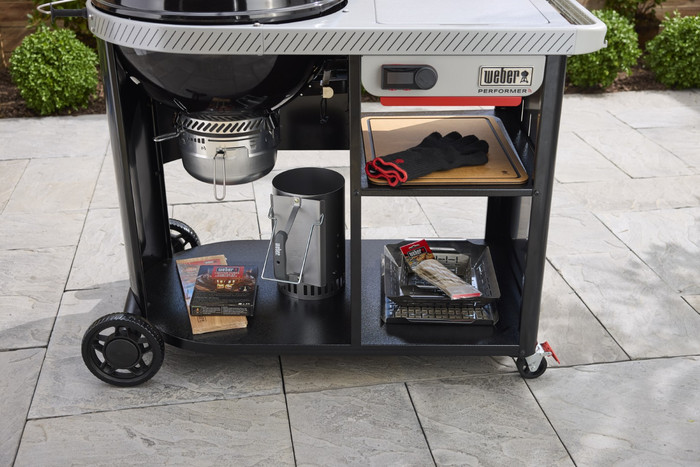 Weber Performer Premium Smart product in gebruik