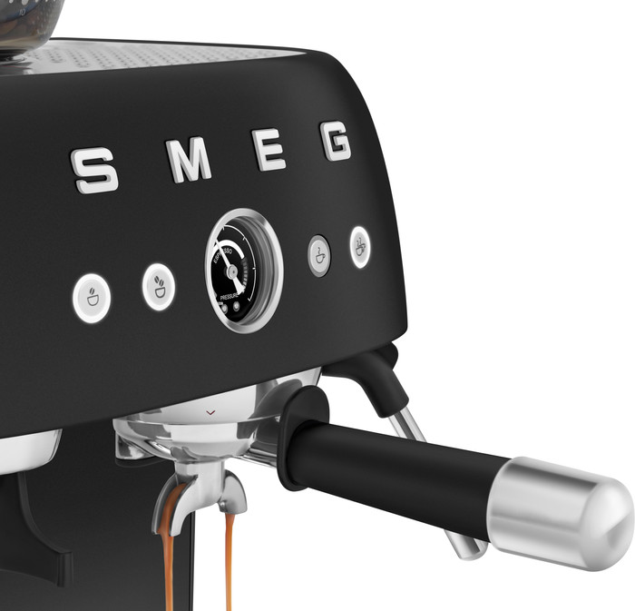 SMEG EGF03BLMEU Mat Zwart detail