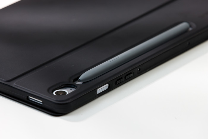 Samsung Galaxy Tab S9 11 inch 128GB Wifi Zwart + BlueBuilt Book Case Zwart product in gebruik