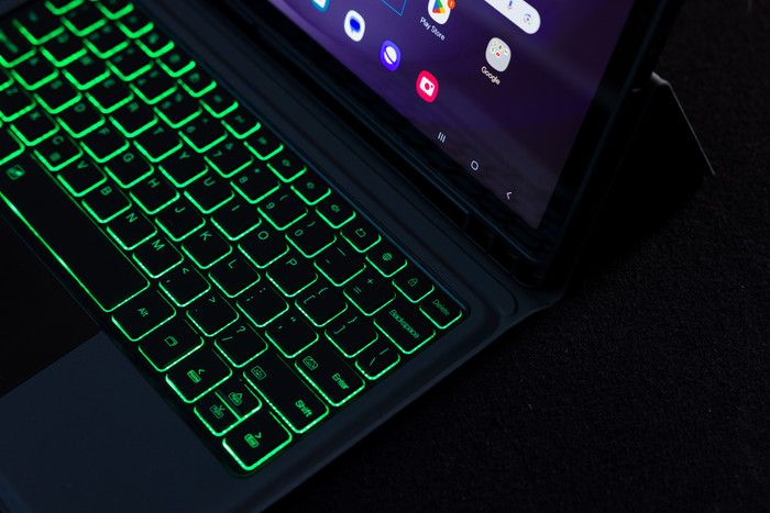 Samsung Galaxy Tab A9 Plus 11 inches 128GB WiFi Silver + BlueBuilt Keyboard Cover QWERTY product in use