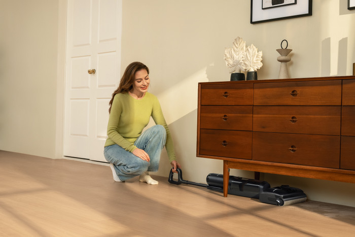 Tineco S7 Stretch product in use