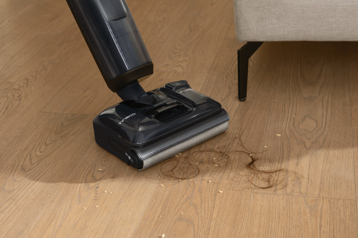 Tineco S7 Stretch product in use