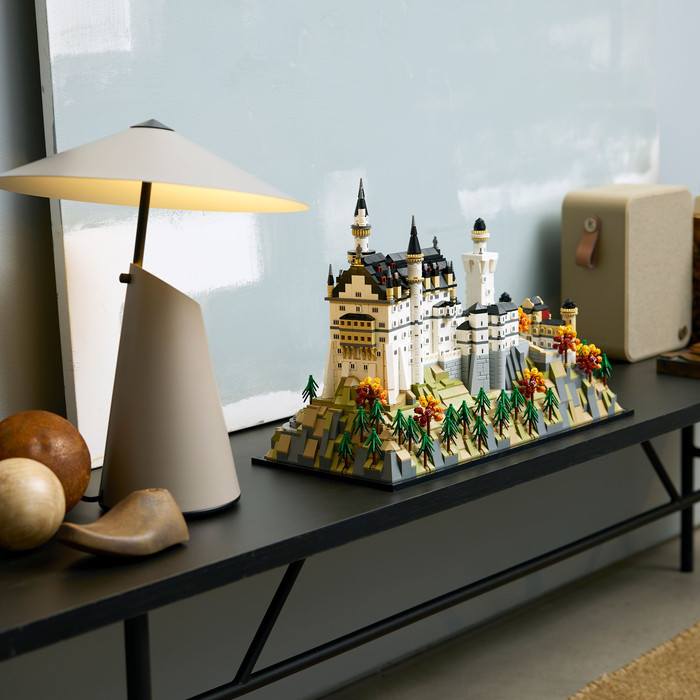 LEGO Architecture Slot Neuschwanstein 21063 product in gebruik