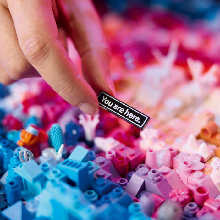 LEGO Art Het Melkwegstelsel 31212 product in gebruik