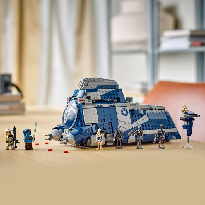 LEGO Star Wars Slag om Felucia Separatist MTT 75435 product in gebruik