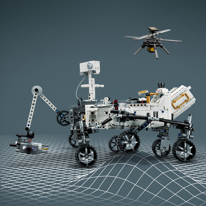 LEGO Technic NASA Mars Rover 42158 product in gebruik