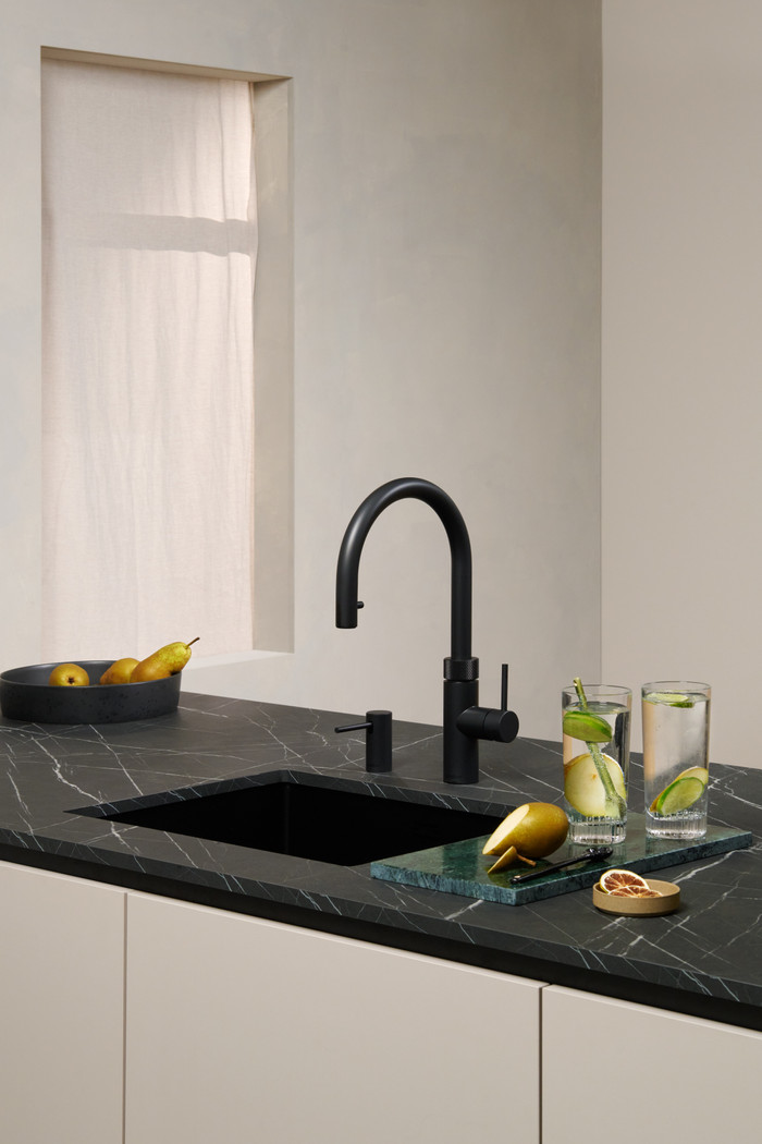 Quooker PRO3 + Quooker Flex Round Zwart product in gebruik