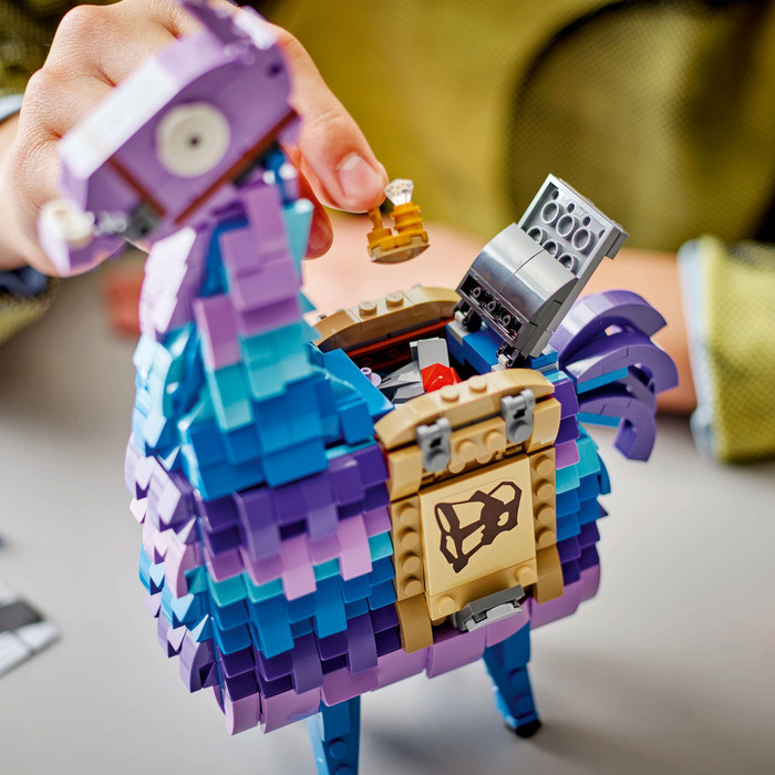 LEGO Fortnite Supply Llama 77071 product in gebruik