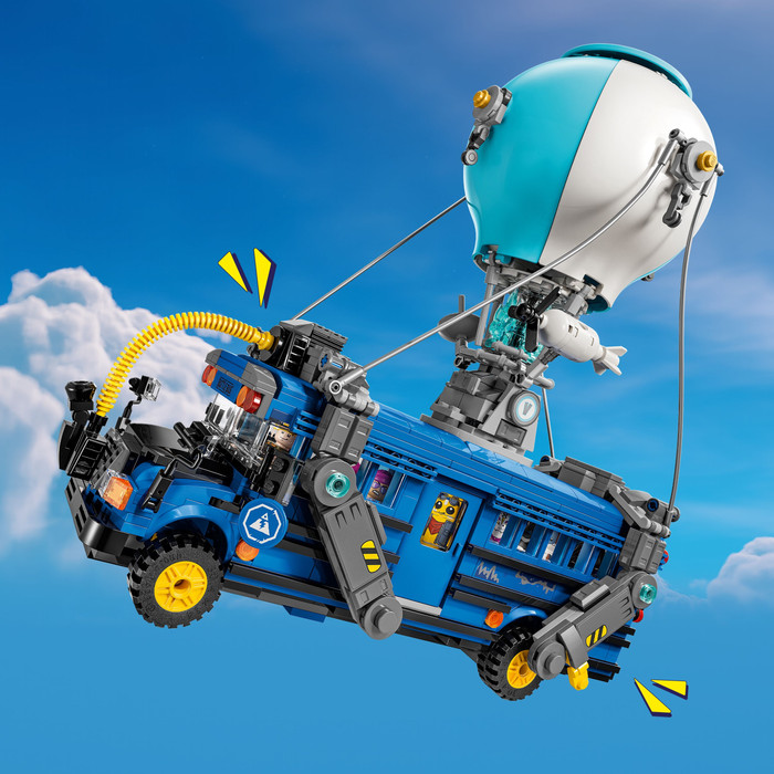 LEGO Fortnite Battle Bus 77073 product in gebruik
