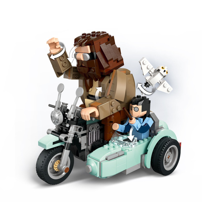 LEGO Harry Potter Hagrid en Harry's Rit op de Motor 76443 product in gebruik