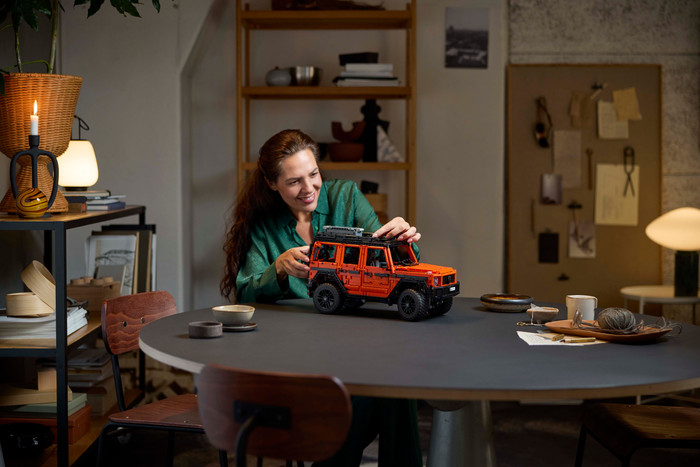 LEGO Technic Mercedes-Benz G 500 PROFESSIONAL Line 42177 product in gebruik