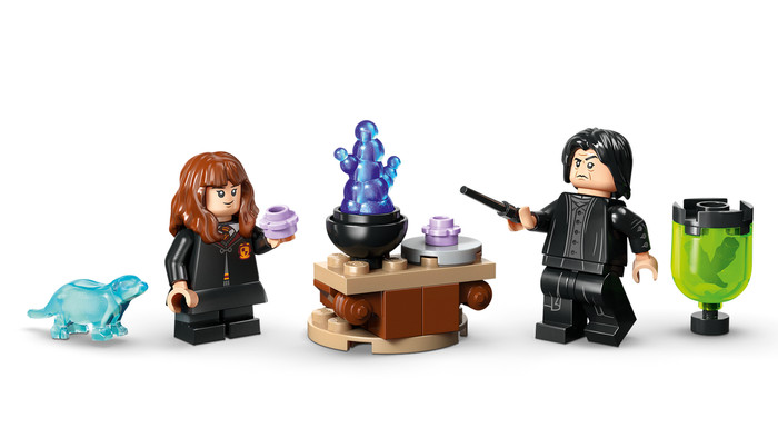 LEGO Harry Potter Klaslokaal voor Geheime Toverdranken 76464 product in gebruik