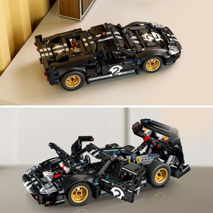 LEGO Technic 1966 Ford GT40 MKII Racewagen 42223 product in gebruik