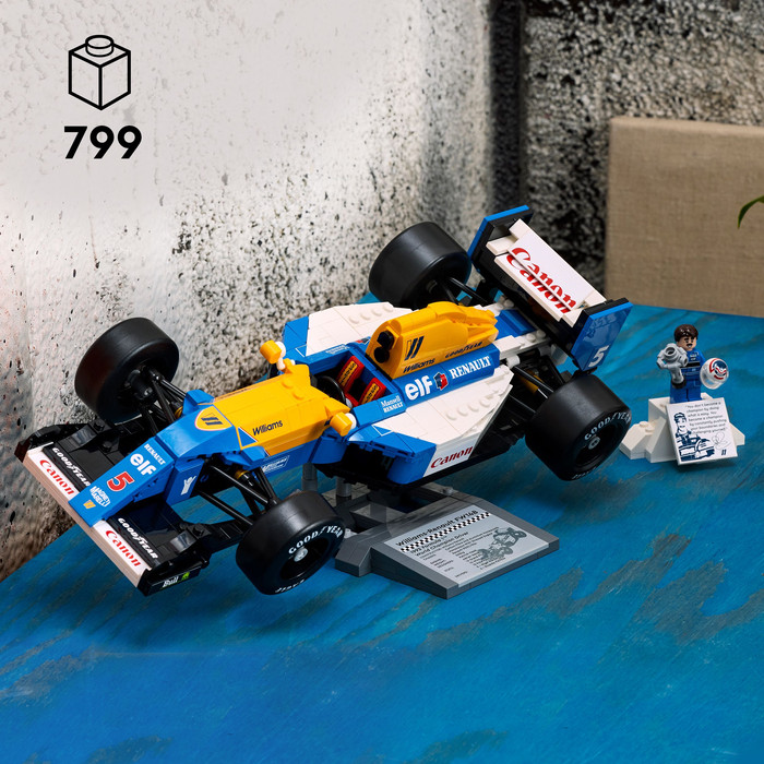 LEGO Icons Williams Racing FW14B en Nigel Mansell 10353 product in gebruik