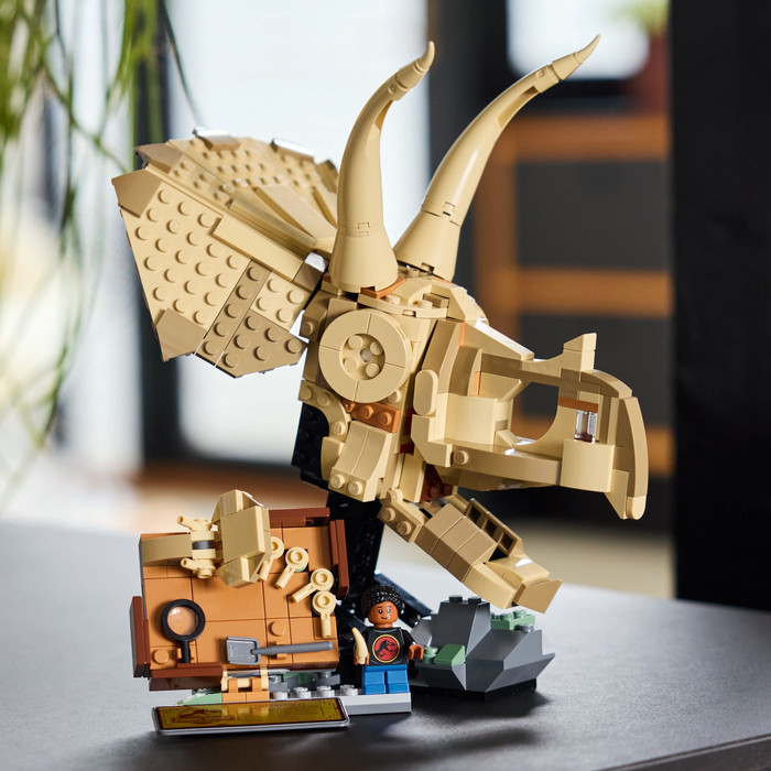 LEGO Jurassic World Dinosaur Fossils Triceratops Skull 76969 product in use