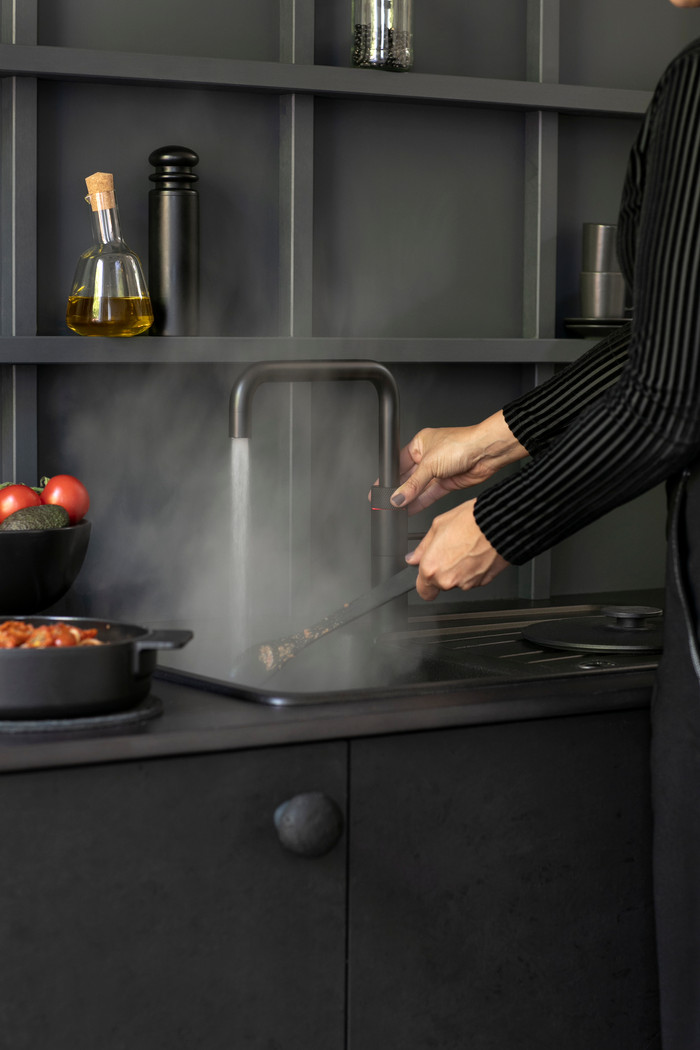 Quooker COMBI + Quooker Fusion Square Black product in use