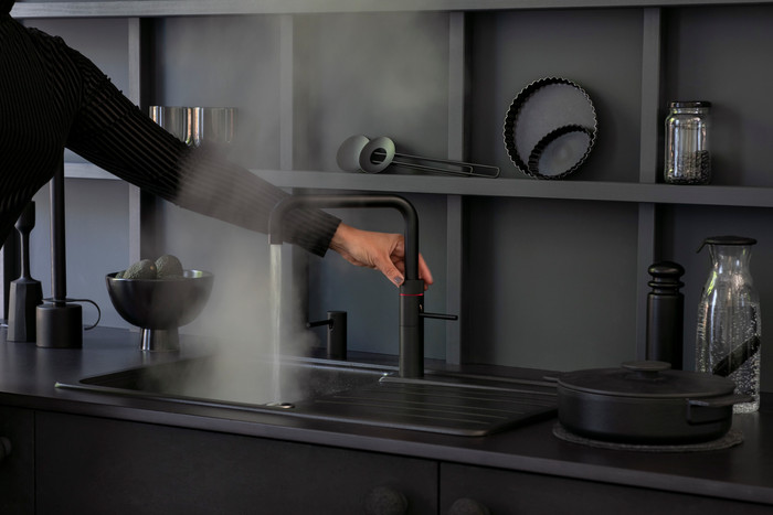 Quooker COMBI + Quooker Fusion Square Black product in use