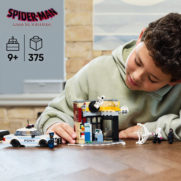 LEGO Marvel Spider-Verse Miles Morales vs. de Spot 76311 product in gebruik