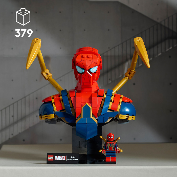 LEGO Marvel Iron Spider-Man Bust 76326 product in use