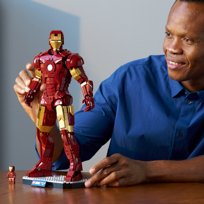 LEGO Marvel Iron Man Mark 3 Verzameleditie 76344 product in gebruik